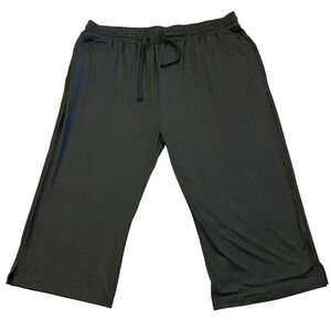NWT Oyanus stretchy Casual Knee Length Pull on Pants/Shorts Women Plus Size 3XL